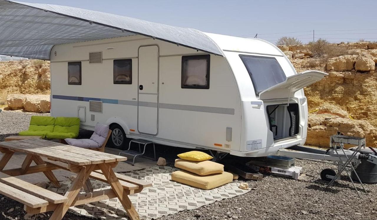 Itav Bateva Caravans - ייטב בטבע קרוואנים Micpe Ramon Zewnętrze zdjęcie